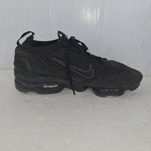 Nike Air VaporMax Flyknit DH4084-001 Mens Size 8 Triple Black
